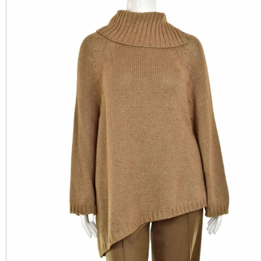 Escada cashmere/silk tan turtleneck sweater